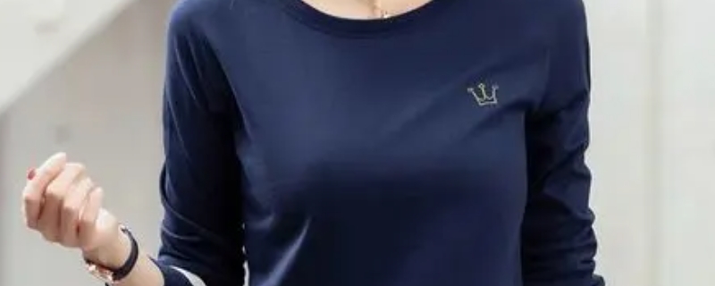 深蓝色衣服发红怎么恢复正常 深蓝色衣服发红怎么恢复正常
