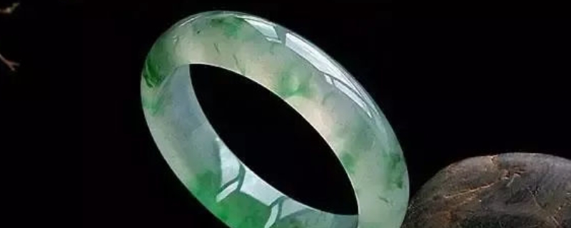 翡翠A货怎么鉴别 翡翠A货怎么鉴别
