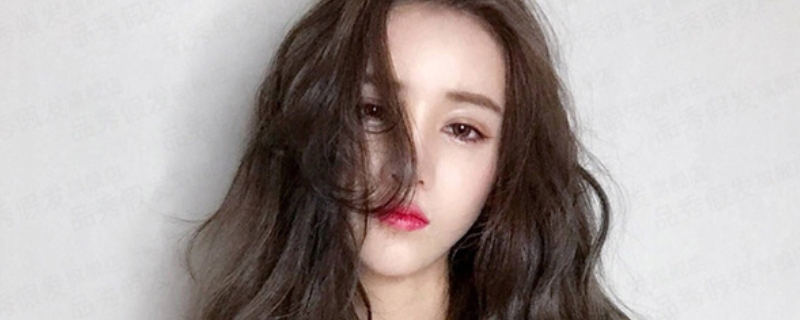 染了棕色太接近黑色了怎么办 染了棕色太接近黑色了怎么办