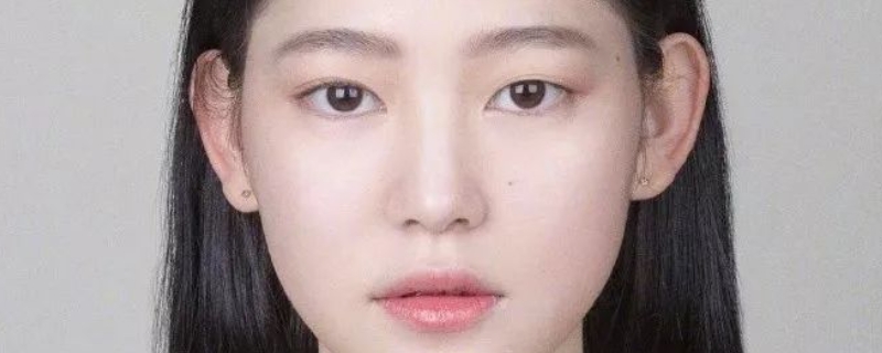 拍身份证时画了眼线咋办 拍身份证时画了眼线咋办