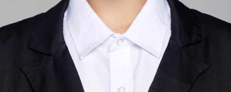身份证照片穿什么颜色的衣服 身份证照片穿什么颜色的衣服
