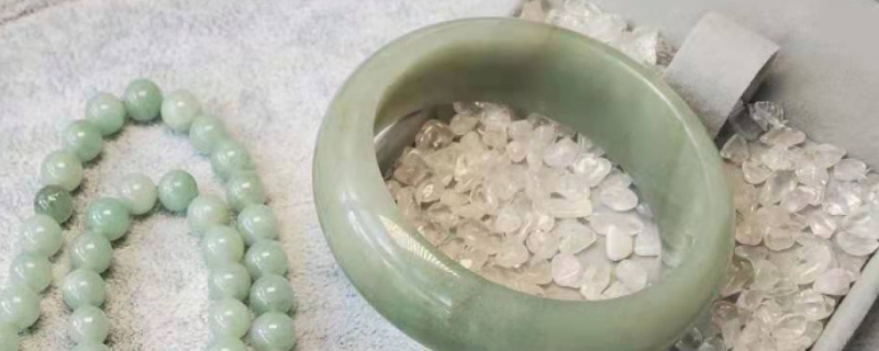 余太翠是玉吗 余太翠是玉吗