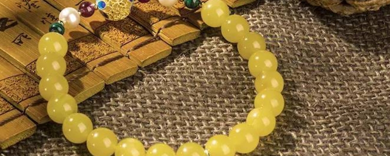 怎么鉴别蜜蜡是不是塑料做的 怎么鉴别蜜蜡是不是塑料做的