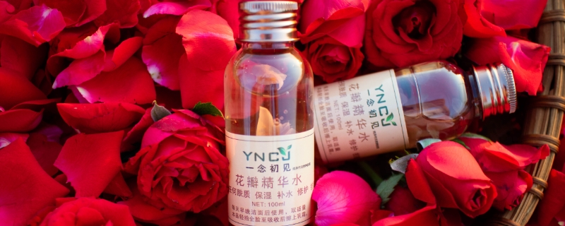 玫瑰水可以当爽肤水吗 玫瑰水可以当爽肤水吗