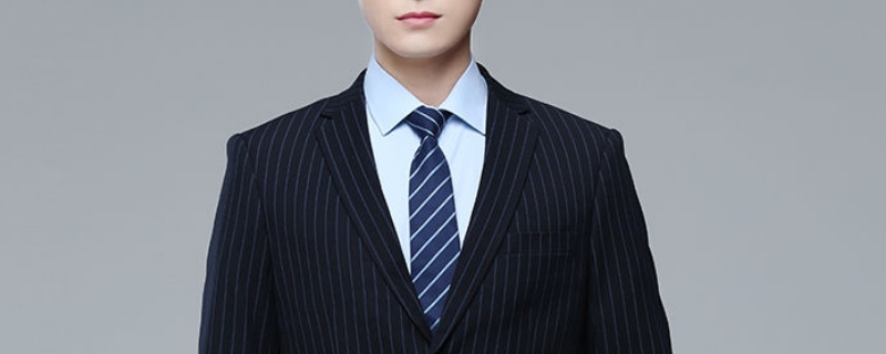 为什么黑衣服会变红色怎么办